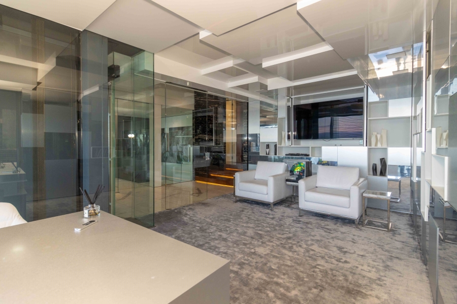 5 Bedroom Property for Sale in Clifton Western Cape